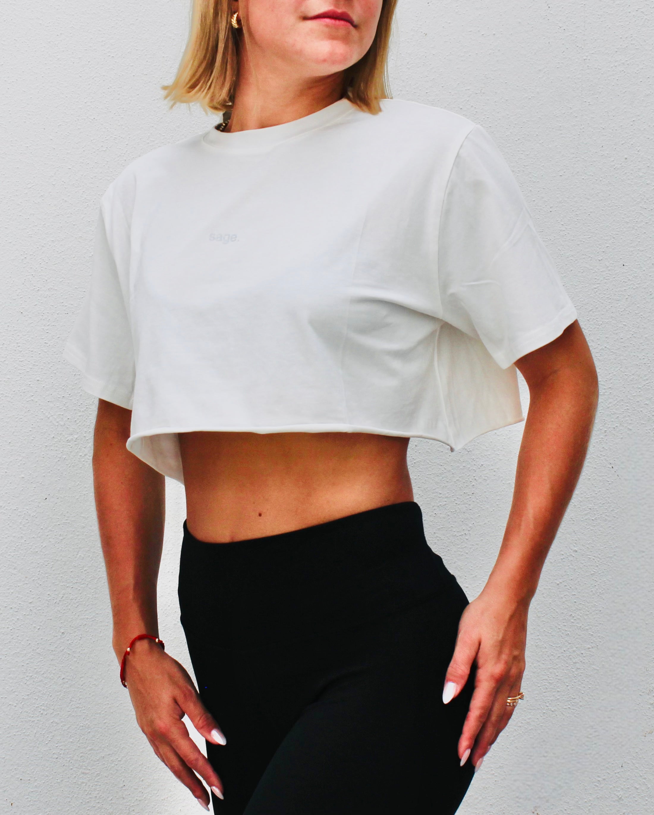 ★andar★ Competence Crop Tee Cropped Short-Sleeve Tee in Ribbed Cotton Jersey in WHITE